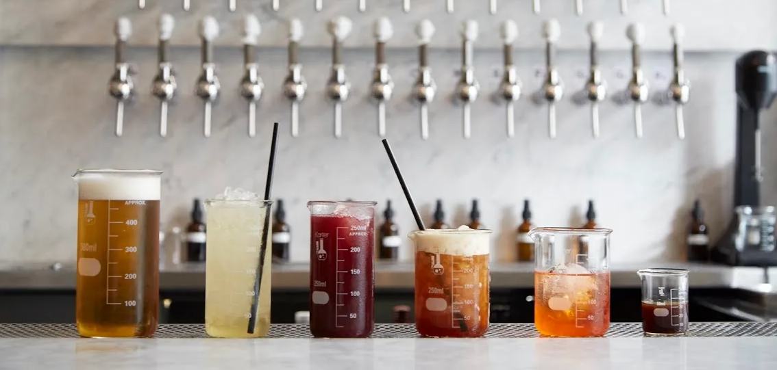 5 Cocktail Batching Recipes for Bars and Venues — Top Hat Provisions