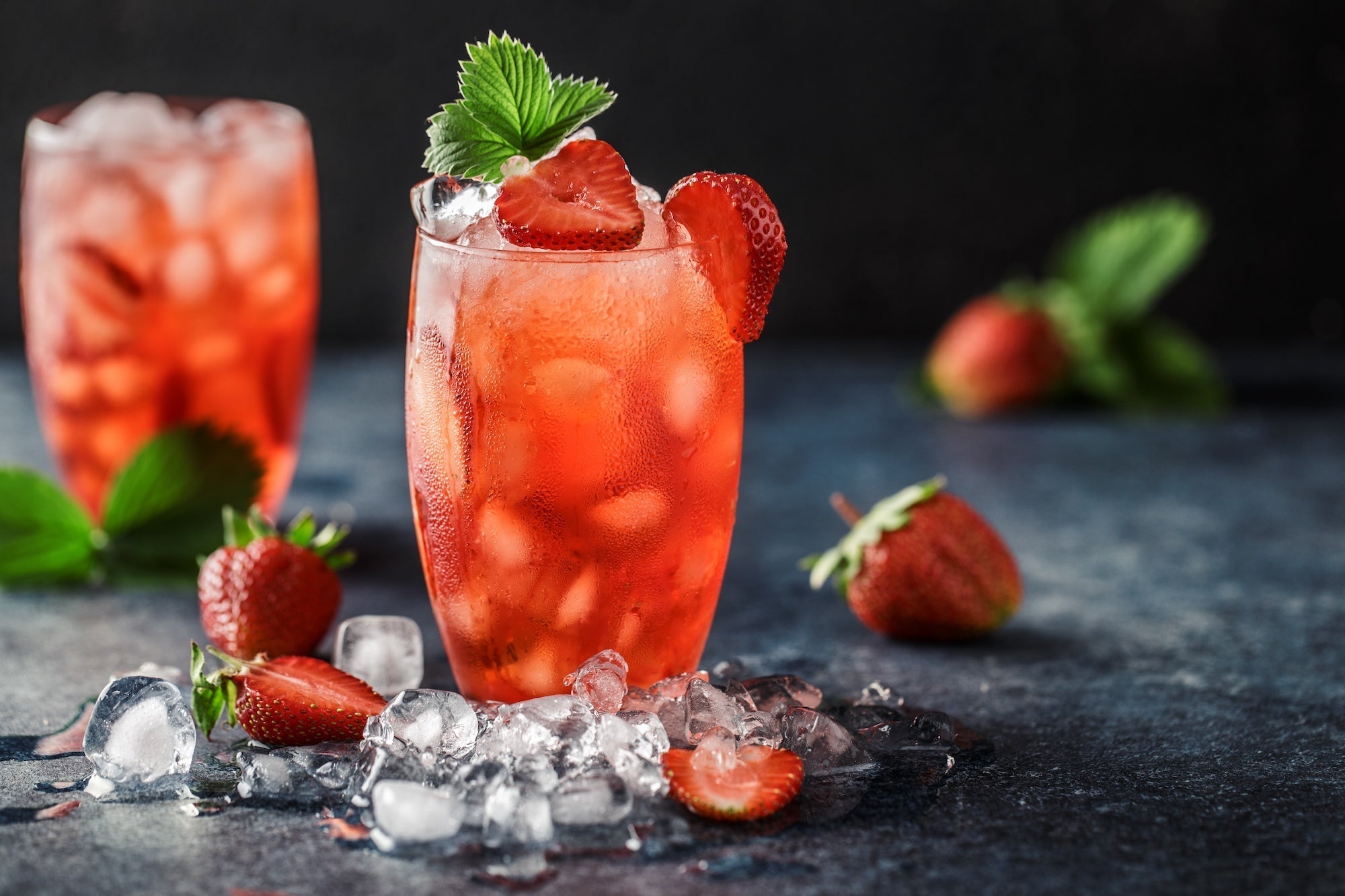 STRAWBERRY GINGER COLLINS