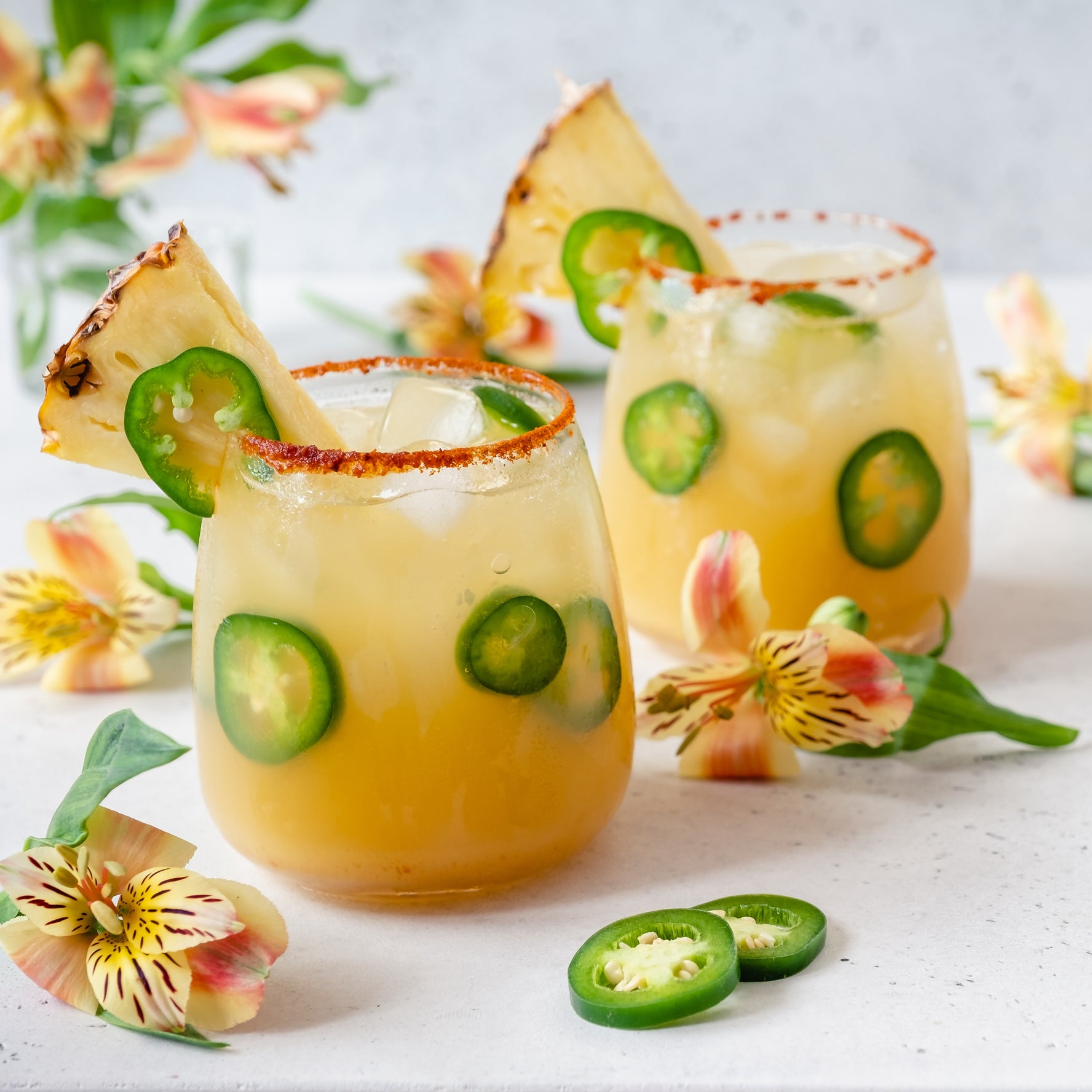 Top Hat Spicy Margarita Mix - Ready to Mix - 12x32oz case B2B